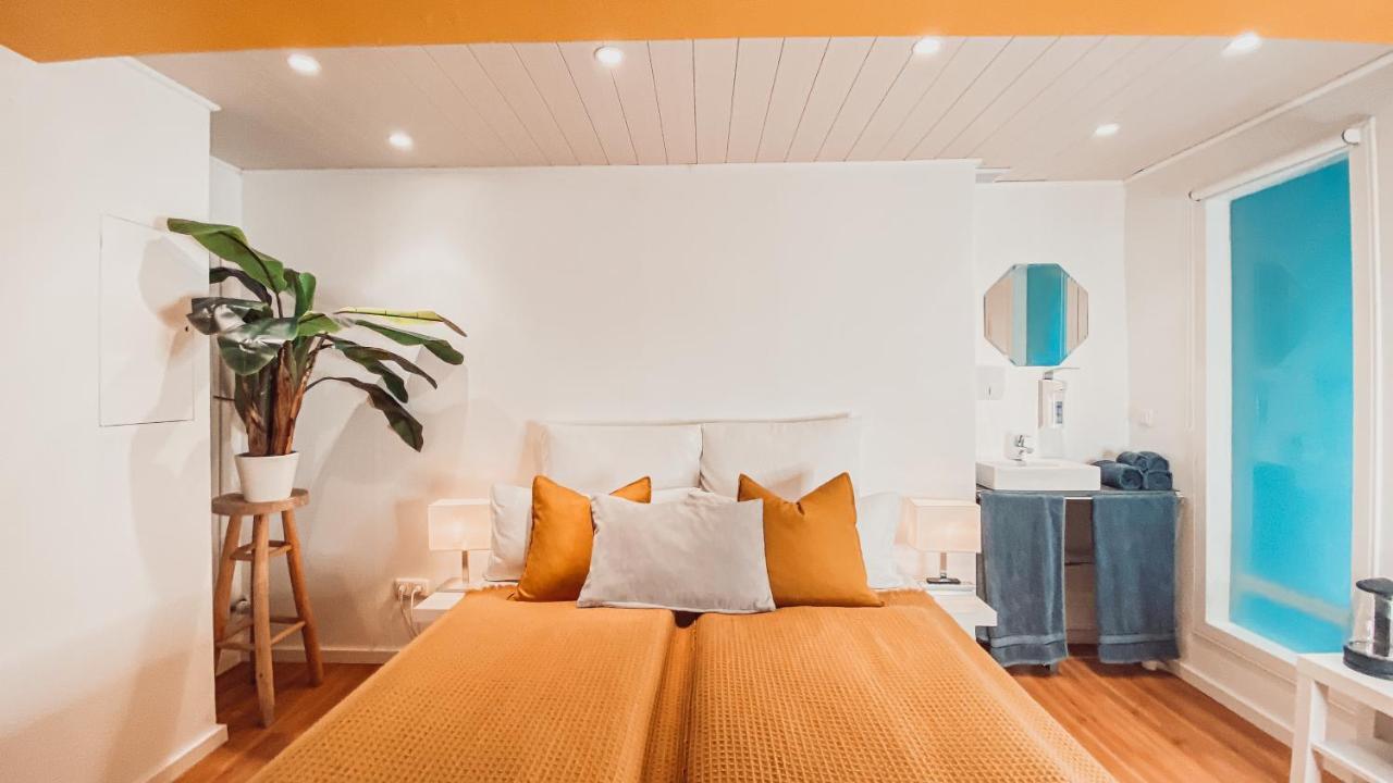 Villa Herkules - Privates Apartment Am Waldrand Mit Smart Tv Und Kostenlosen Parkplaetzen Kassel Bagian luar foto